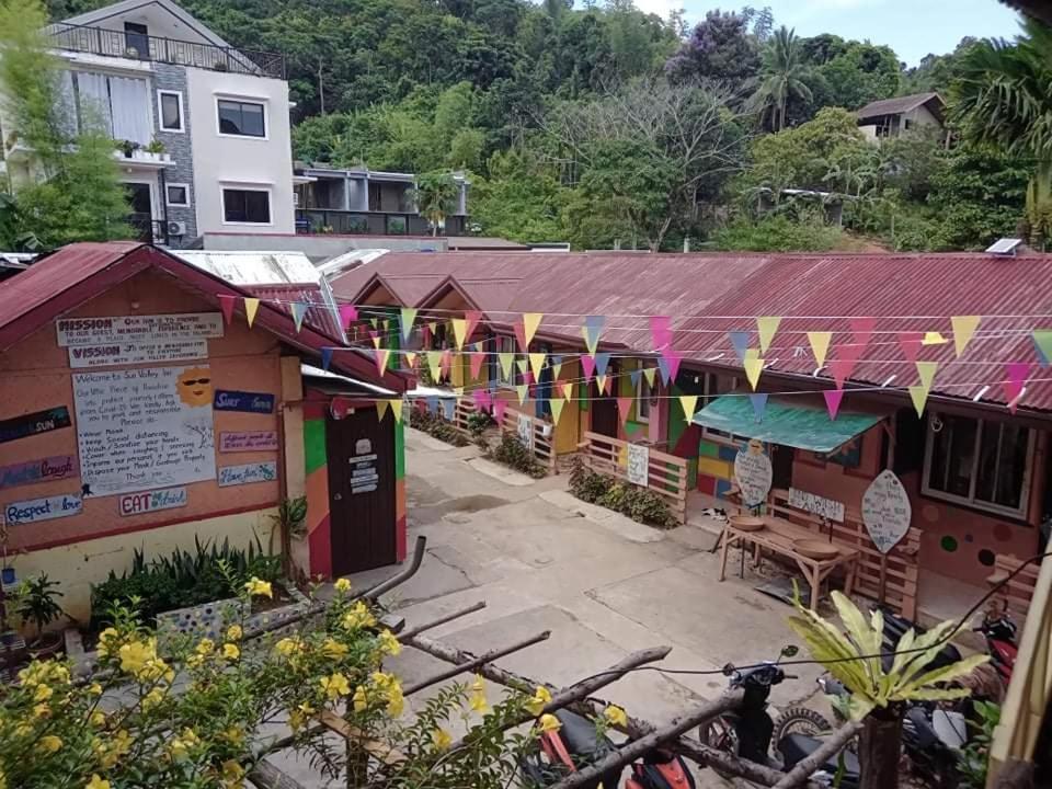 Sun Valley Hostel El Nido Eksteriør billede